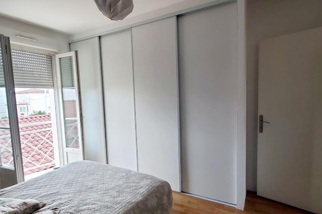 Simplicite Et Calme En Appartement A Иссуар Экстерьер фото